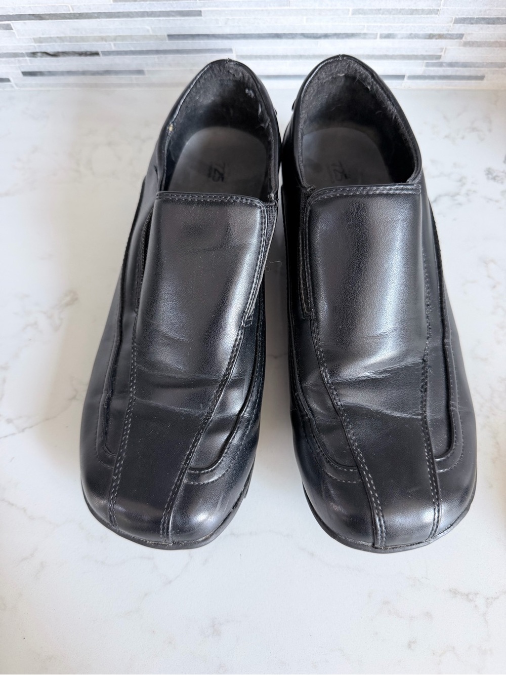725 originals Black Leather Slip-On Loafers Shoes size 7,5